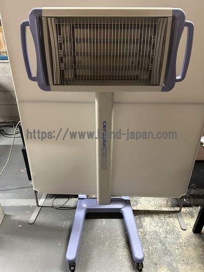 赤外線治療器|株式会社日本メディックス|ｾﾗﾋﾟｱ3300 PH-L3300Eの写真